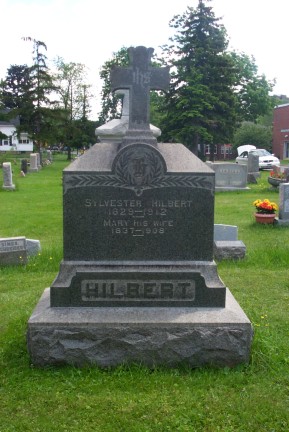 Gravestone of Sylvester and Mary Hilbert